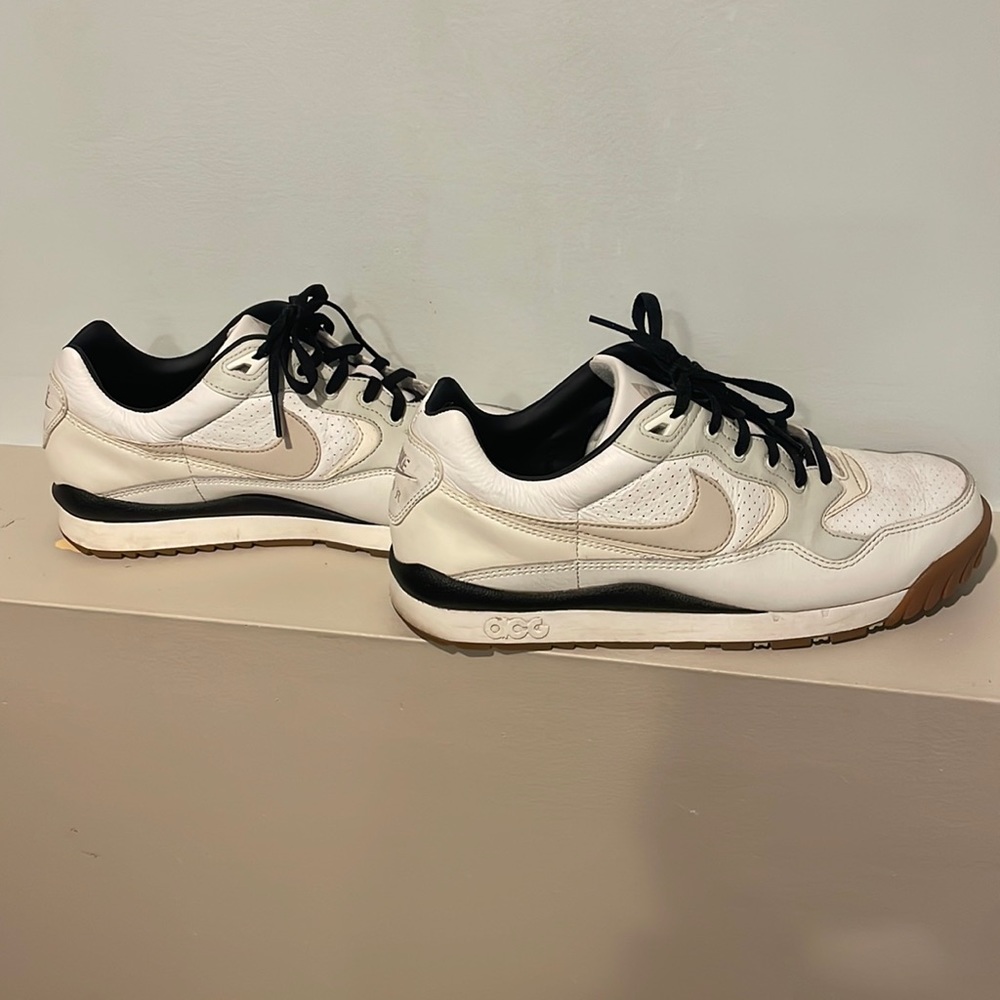 Nike Air Wild Size 9